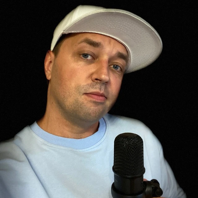 Максим Бондаренко Маркетинг / SMM — канал в мессенджере MAX