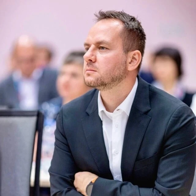 Павел Камбалин — канал в мессенджере MAX