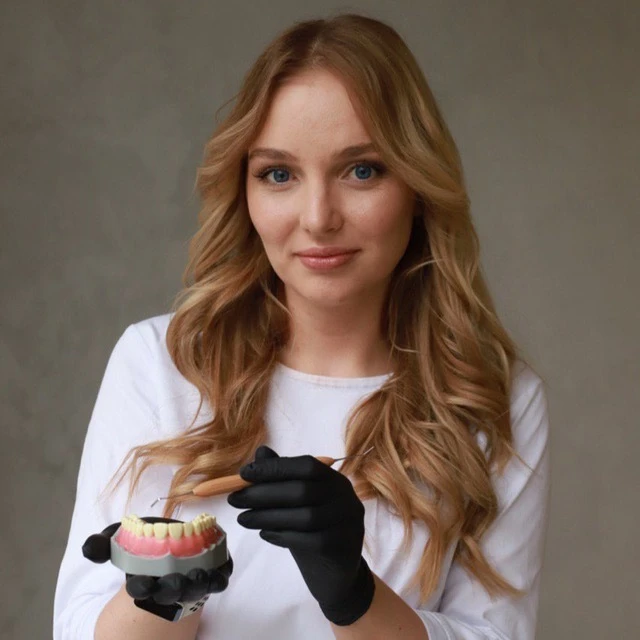 Реставрация зубов / Варвянская А.А.