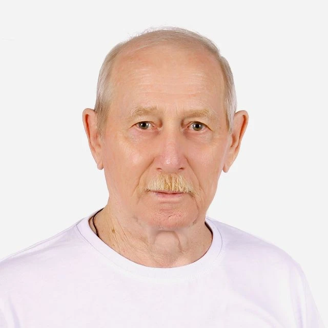 Кто мы? — канал в мессенджере MAX