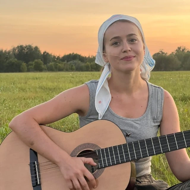 С Каролиной в деревне