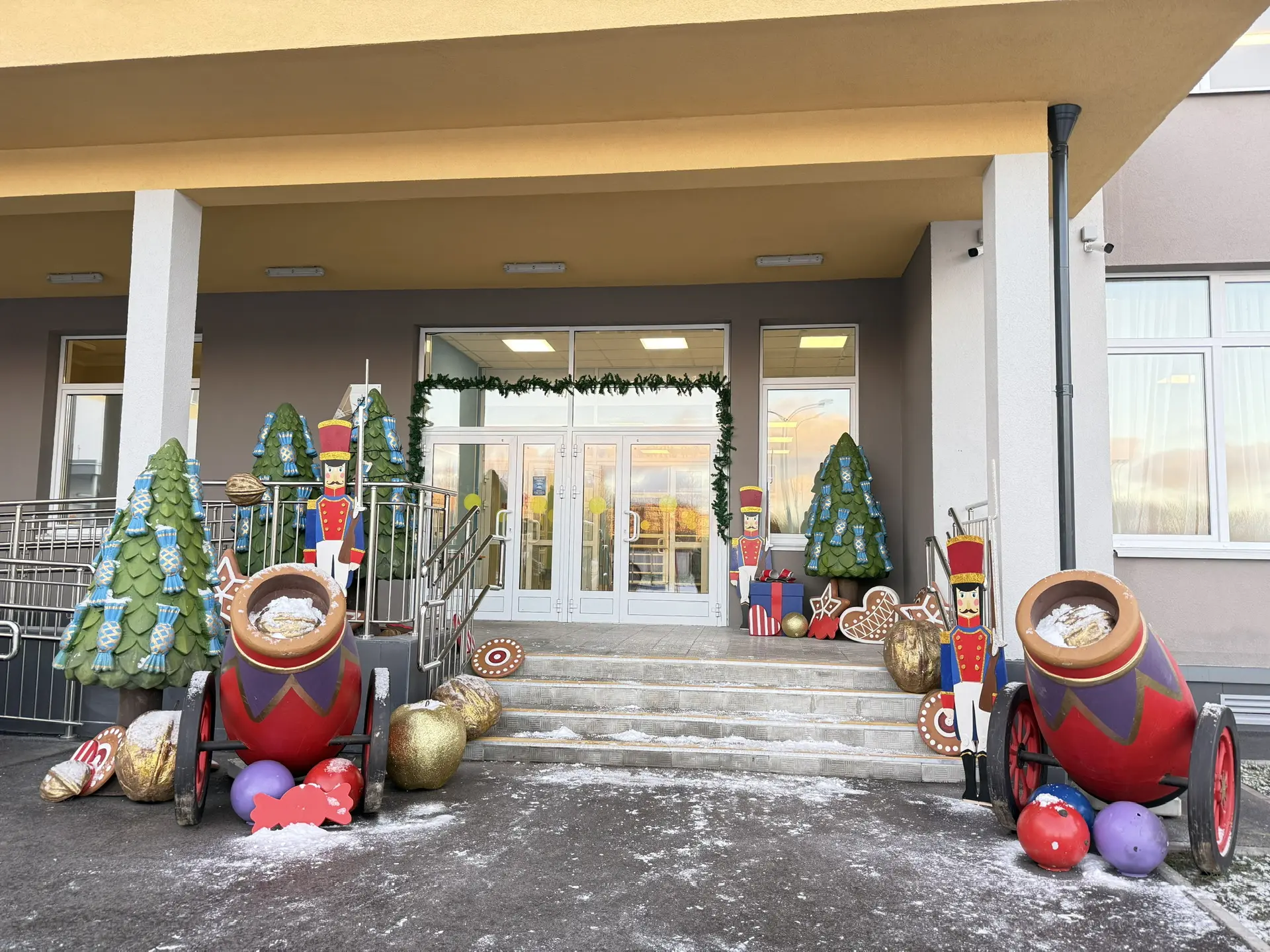 706 школа Санкт-Петербурга