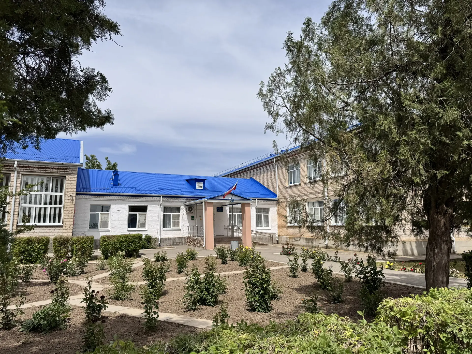 Муниципальное казённое общеобразовательное учреждение "Средняя общеобразовательная школа № 5" с. Привольное КМО СК