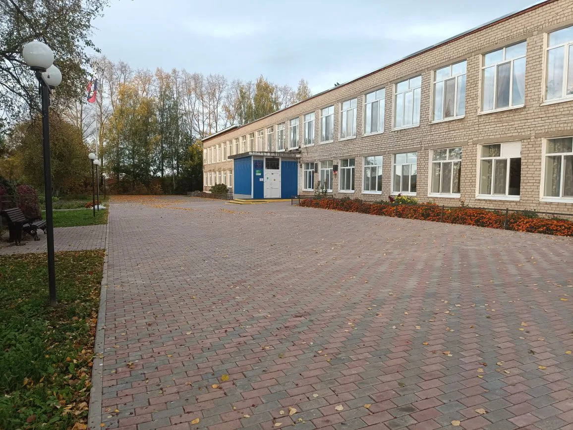 МОУ "Дубровская средняя общеобразовательная школа"