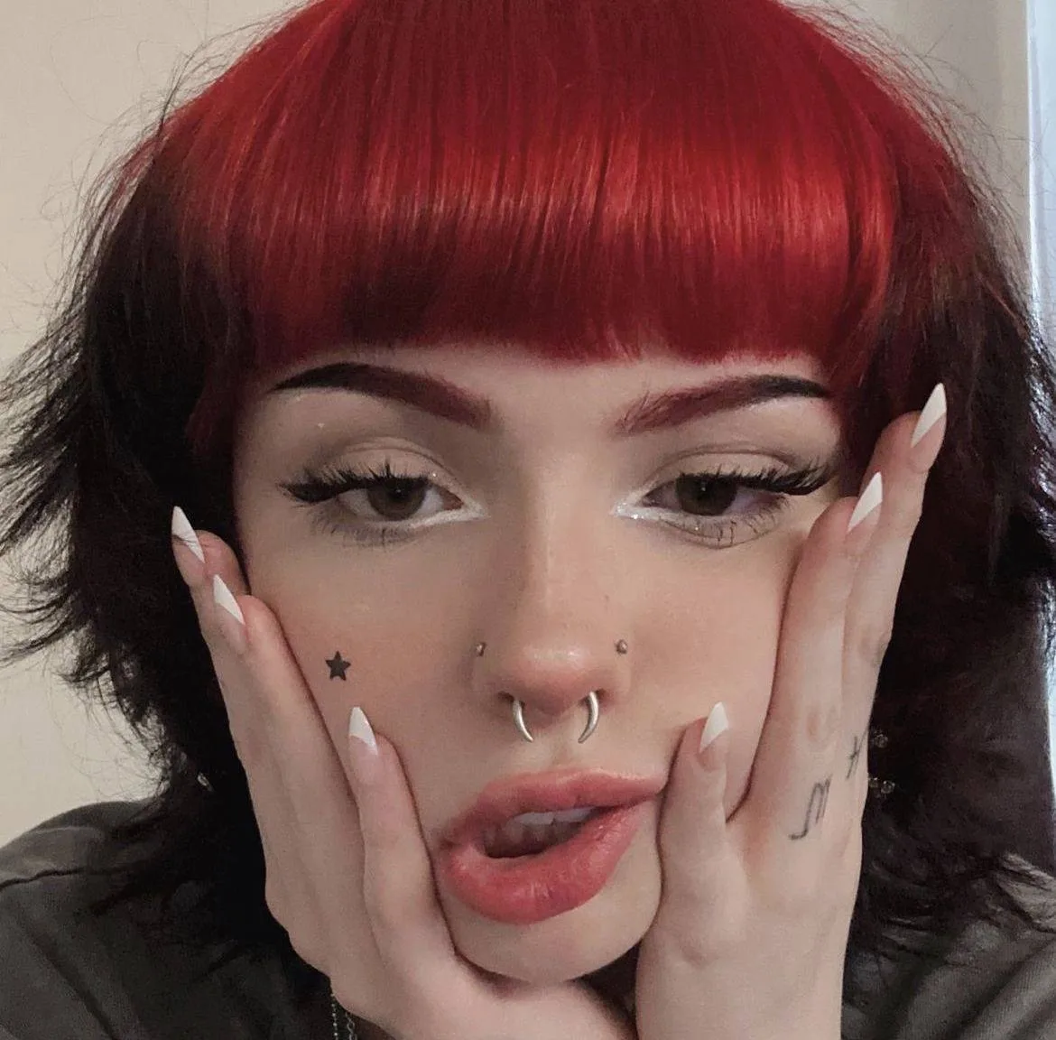 эроэстетика,эрооткрытки,эроконтент,эростиль,эронастроение,18плюс,длявзрослых,интим,интимнаяэстетика,намек,желание,страсть,флирт,искушение,эротика,эропослание,эромагнетизм,эроатмосфера