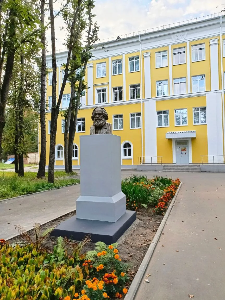 МБОУ "Школа-гимназия" г. Ярцева — канал в мессенджере MAX
