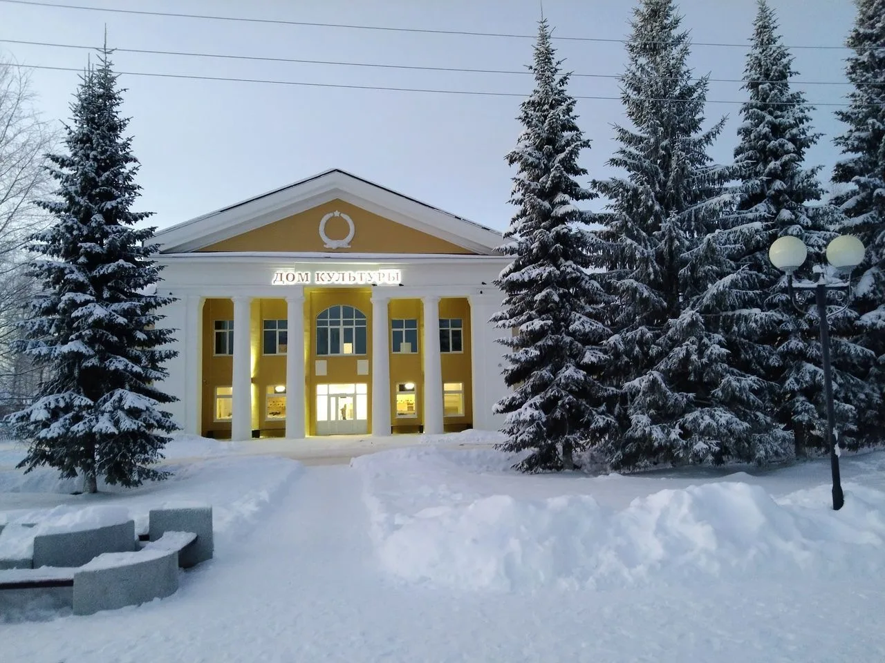 МБУ "Межпоселенческий (центральный) Дом культуры с. Айкино"