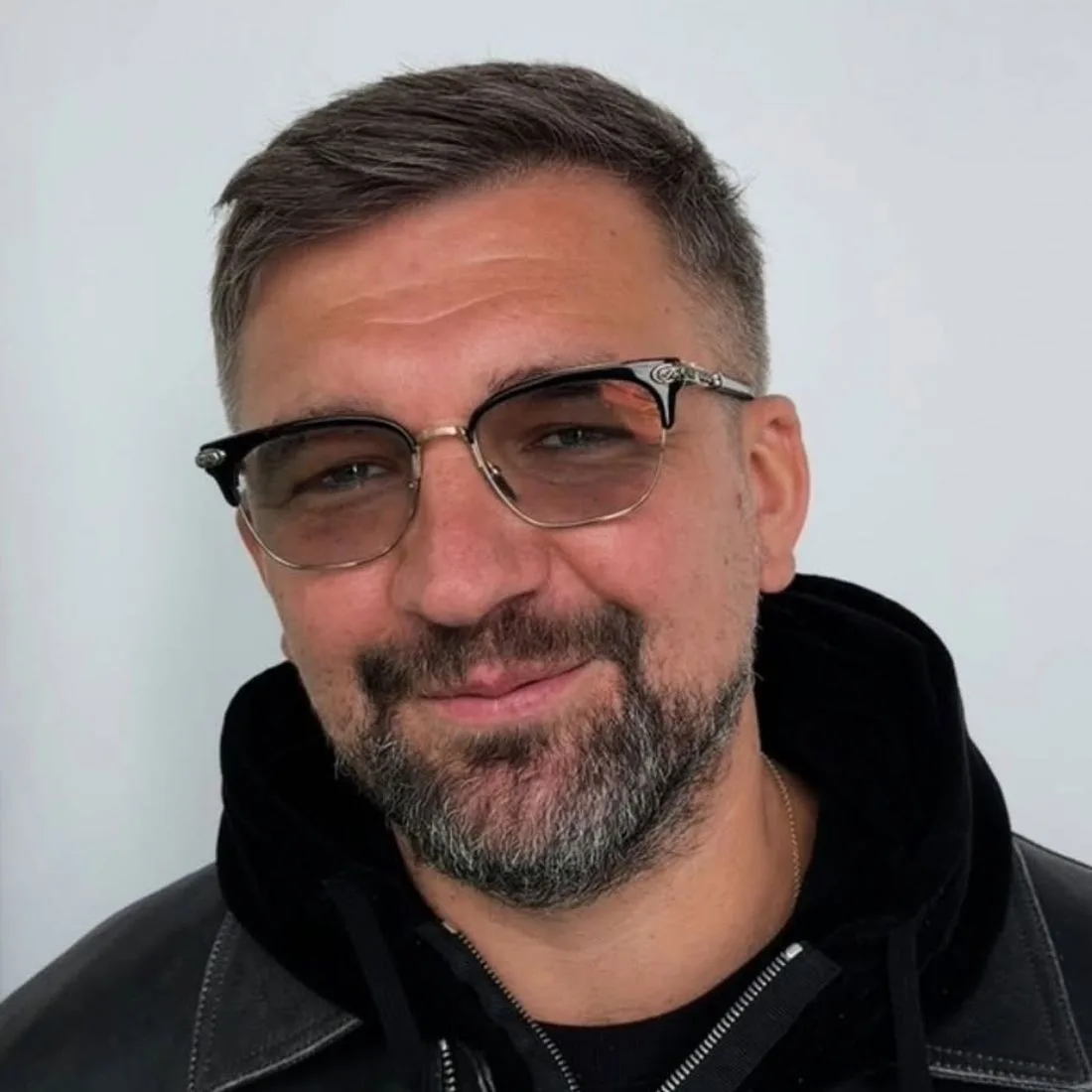 БАСТА — канал в мессенджере MAX