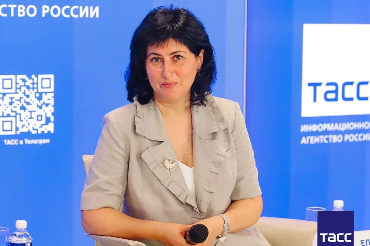 Елена Кобзева🇷🇺 — канал в мессенджере MAX