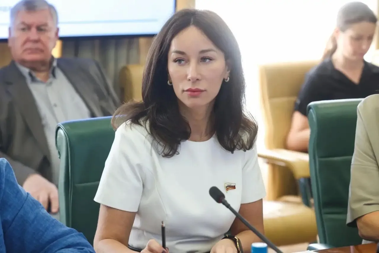 Елена Дягилева — канал в мессенджере MAX