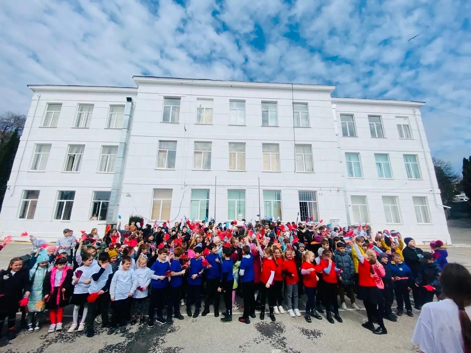 МБОУ «Алупкинская СШ № 1»