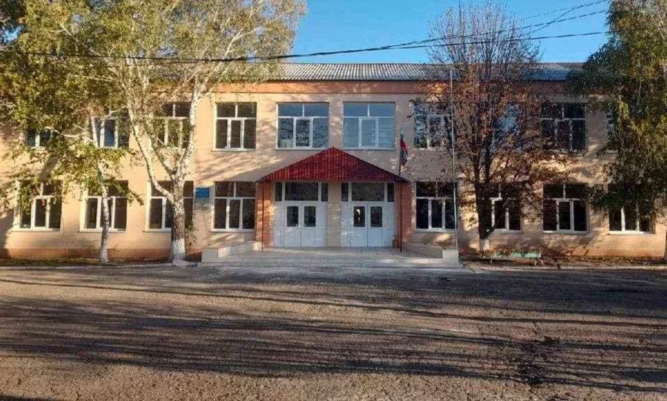 ГБОУ ЛНР "Ребриковская средняя школа"