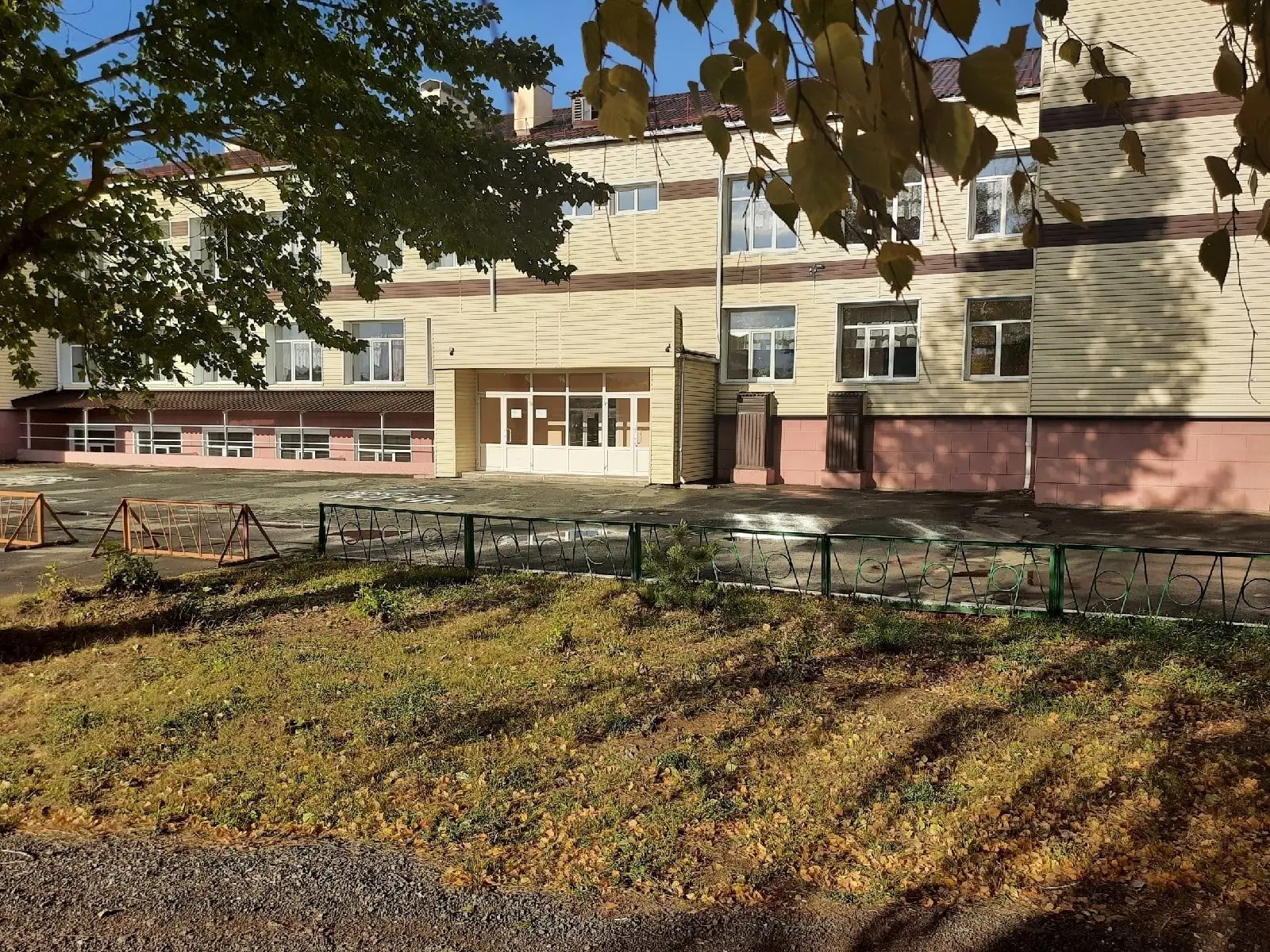 МБОУ "Еманжелинская СОШ"