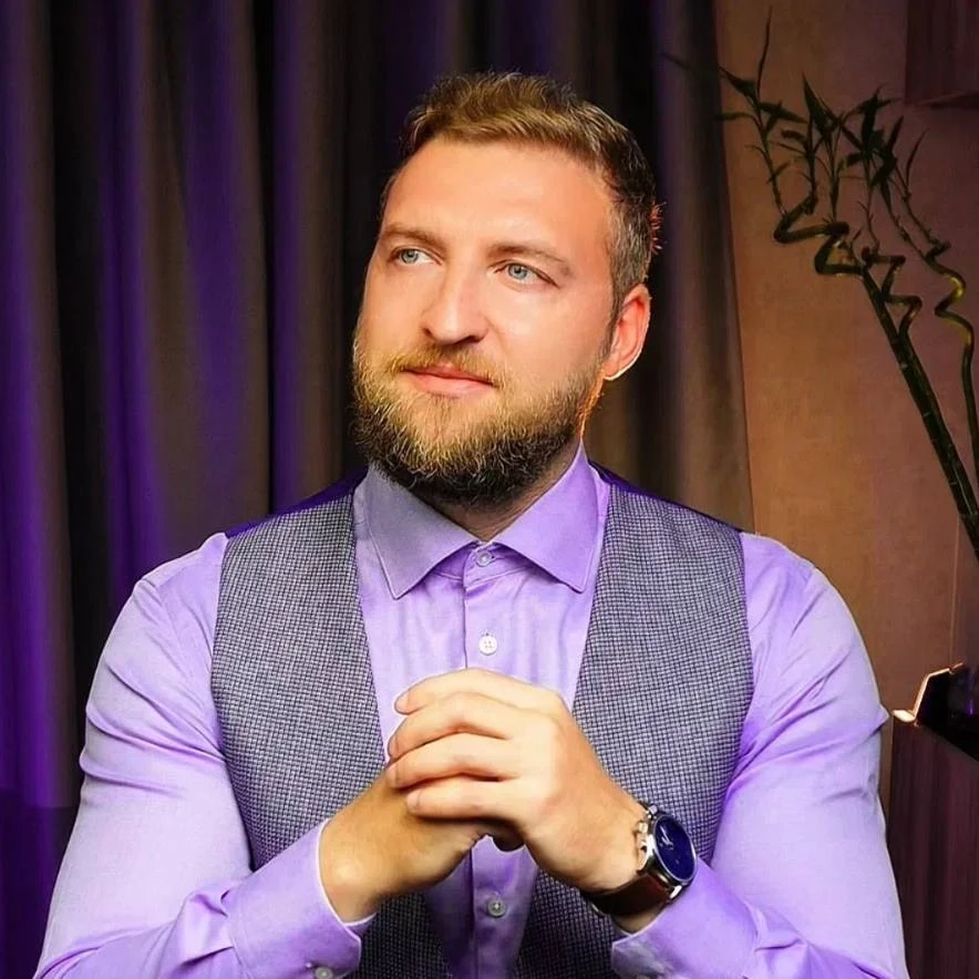 Психолог Жавнеров Павел