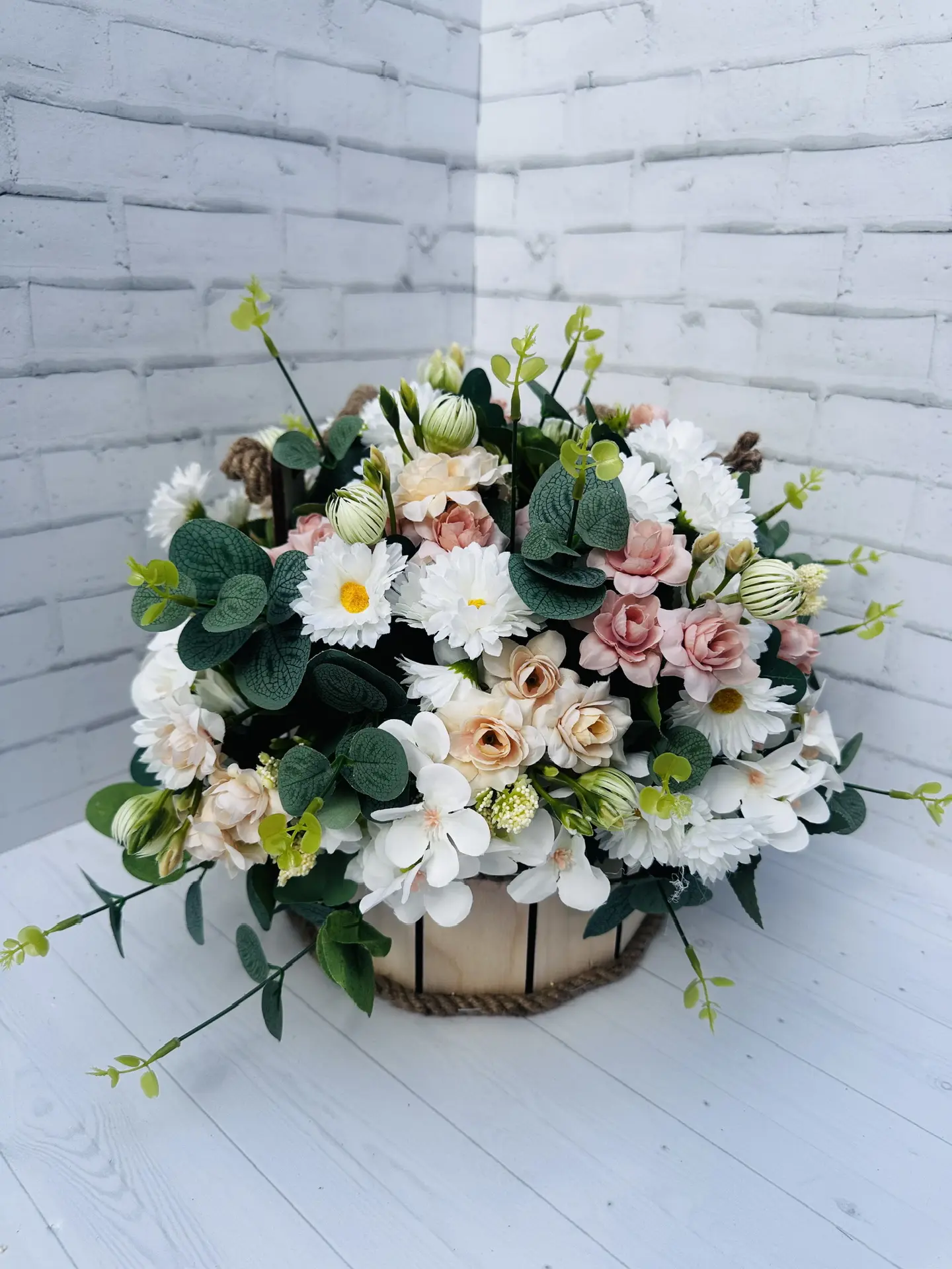 МАСТЕРСКАЯ ПАМЯТНИКОВ И ЦВЕТЫ