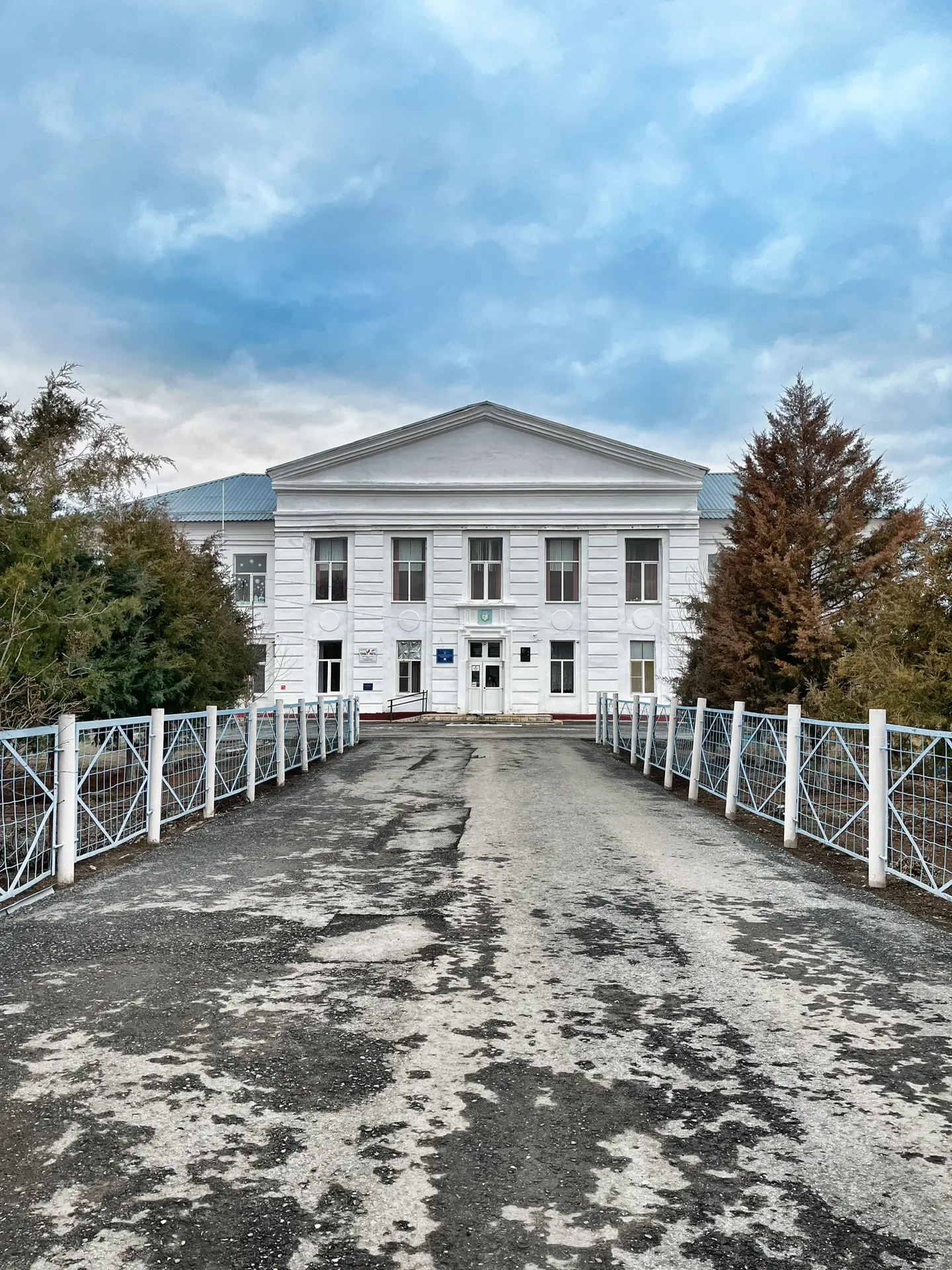 МКОУ «СОШ с. Солодники им. Героя Советского Союза Татарченкова П.И.»