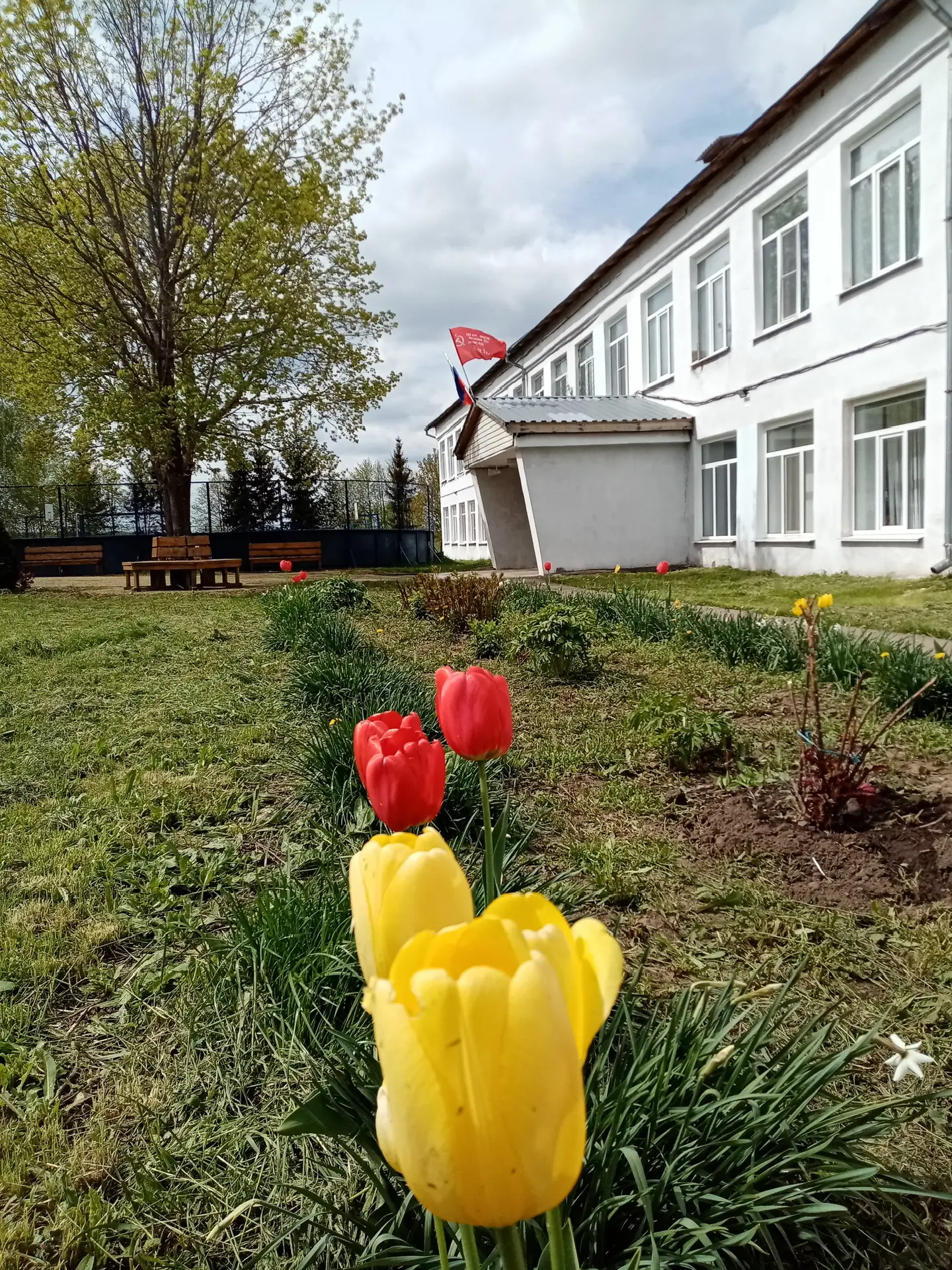 МБОУ Красноватрасская СШ