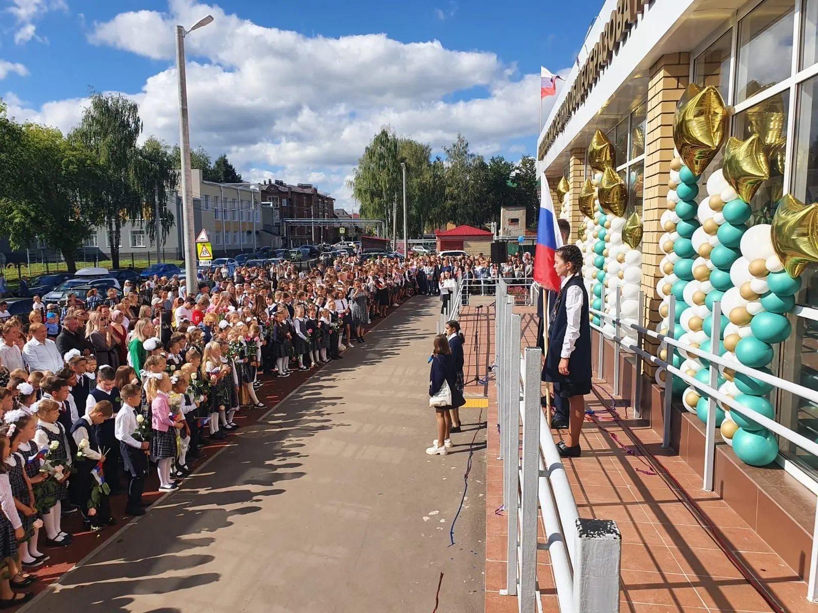 Медведевская школа № 4