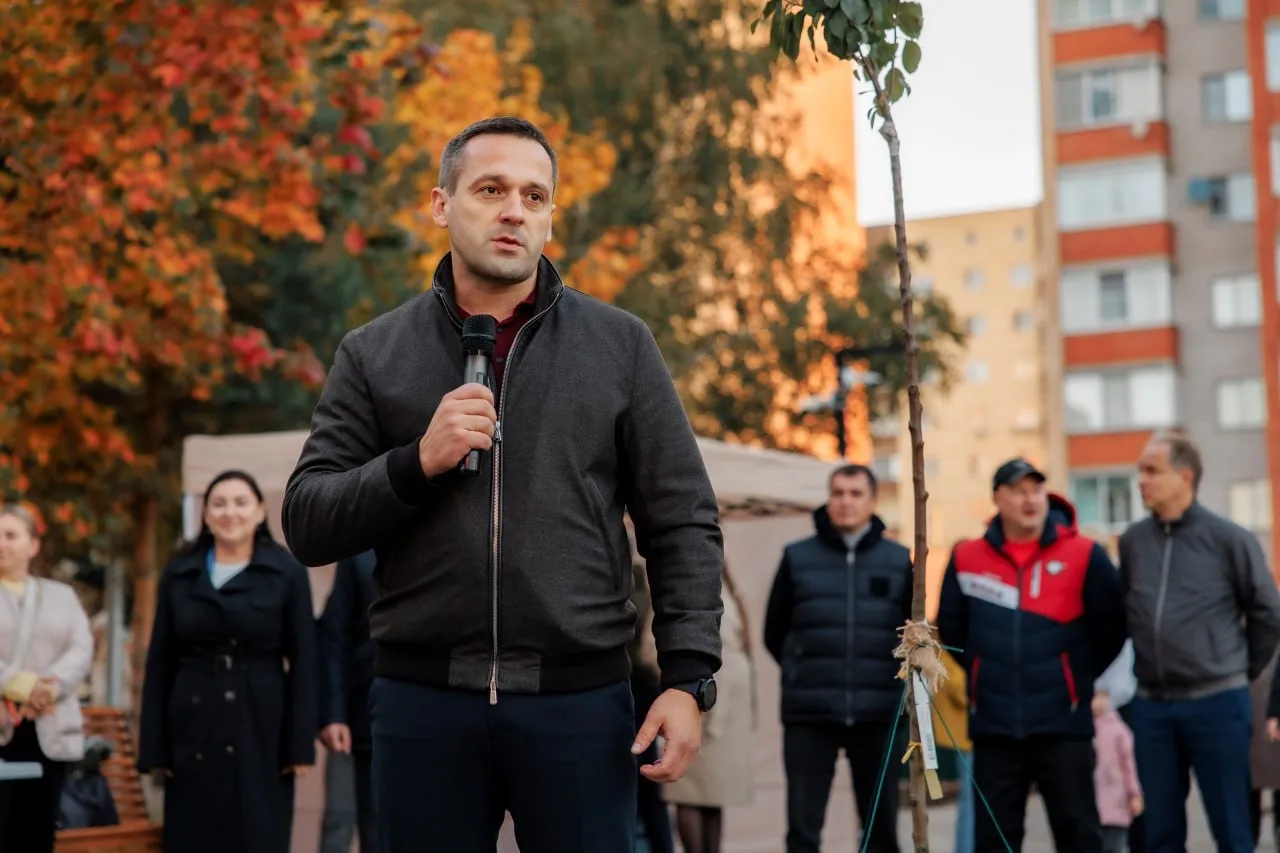 Максим Тихомиров