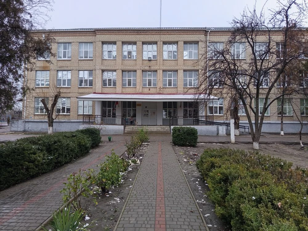 ГБУ ОО ЗО "Великобелозёрская СОШ1"