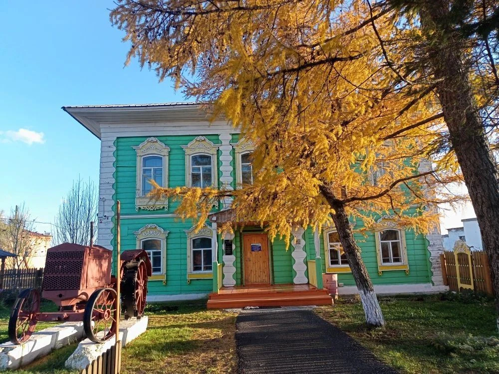 МБУК "Музей истории крестьянского  быта села Красного"