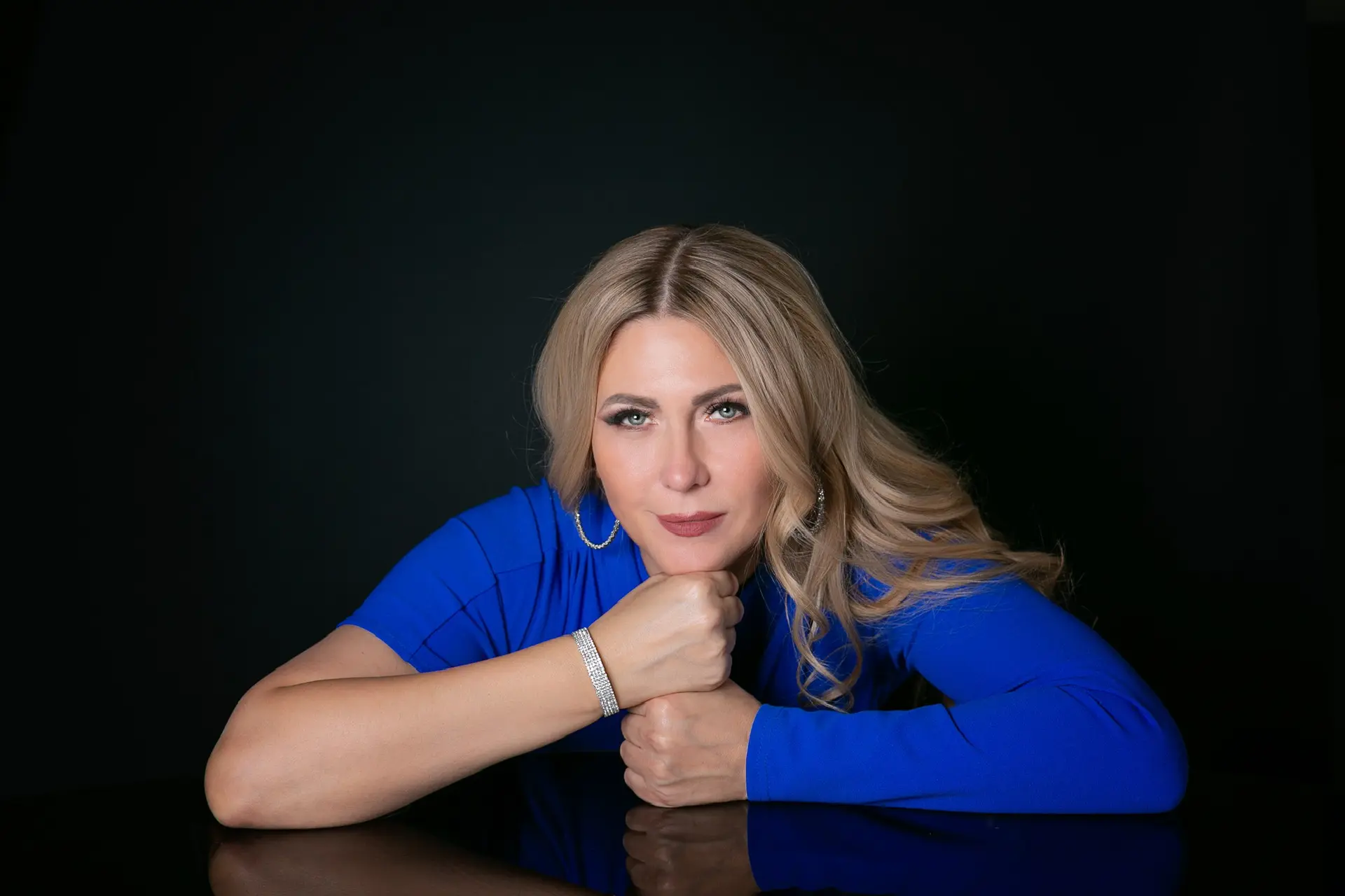 Любовь Попова