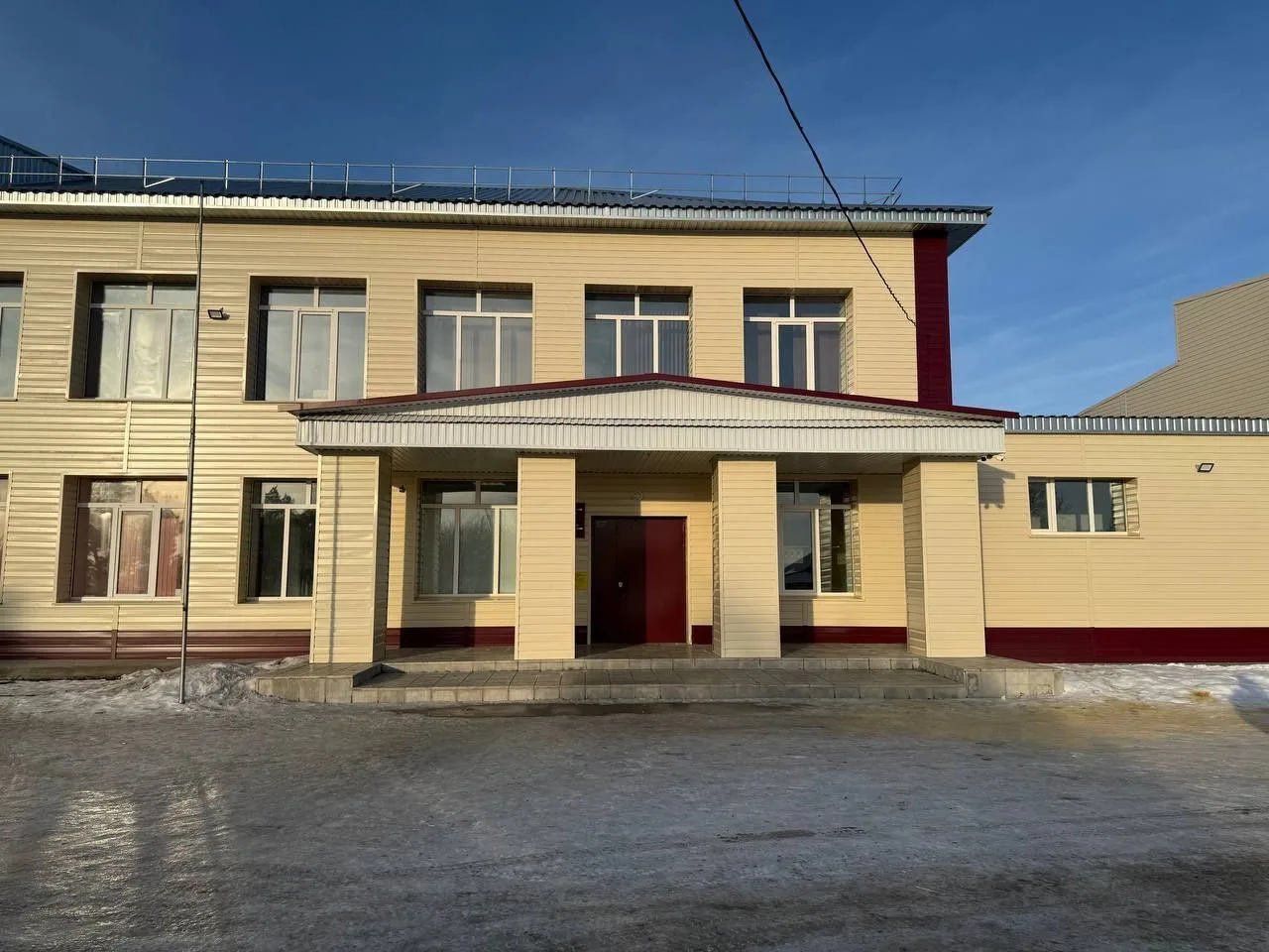 МБОУ "Сакмарская СОШ им. Героя РФ С. Панова"