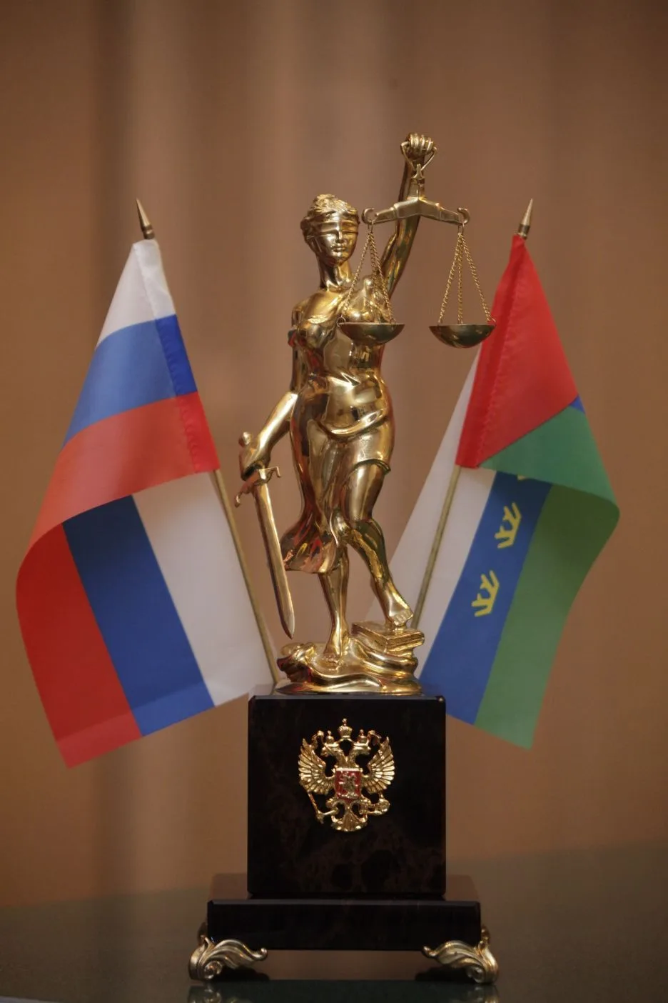 Объединенная пресс-служба судебной системы Тюменской области — канал в мессенджере MAX