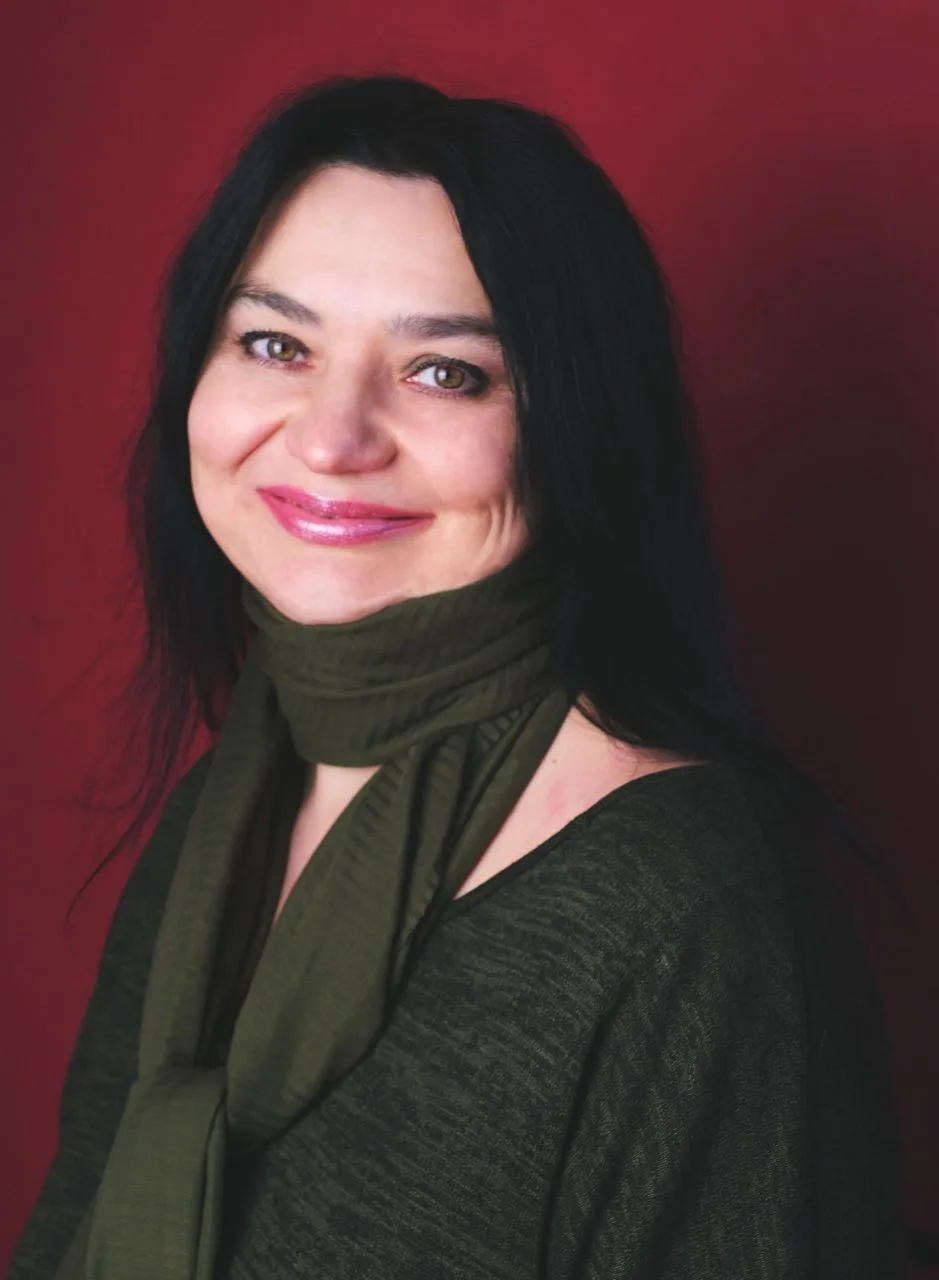 Уразова Галина режиссер, актриса, продюсер, онлайн бизнес велнес — канал в мессенджере MAX