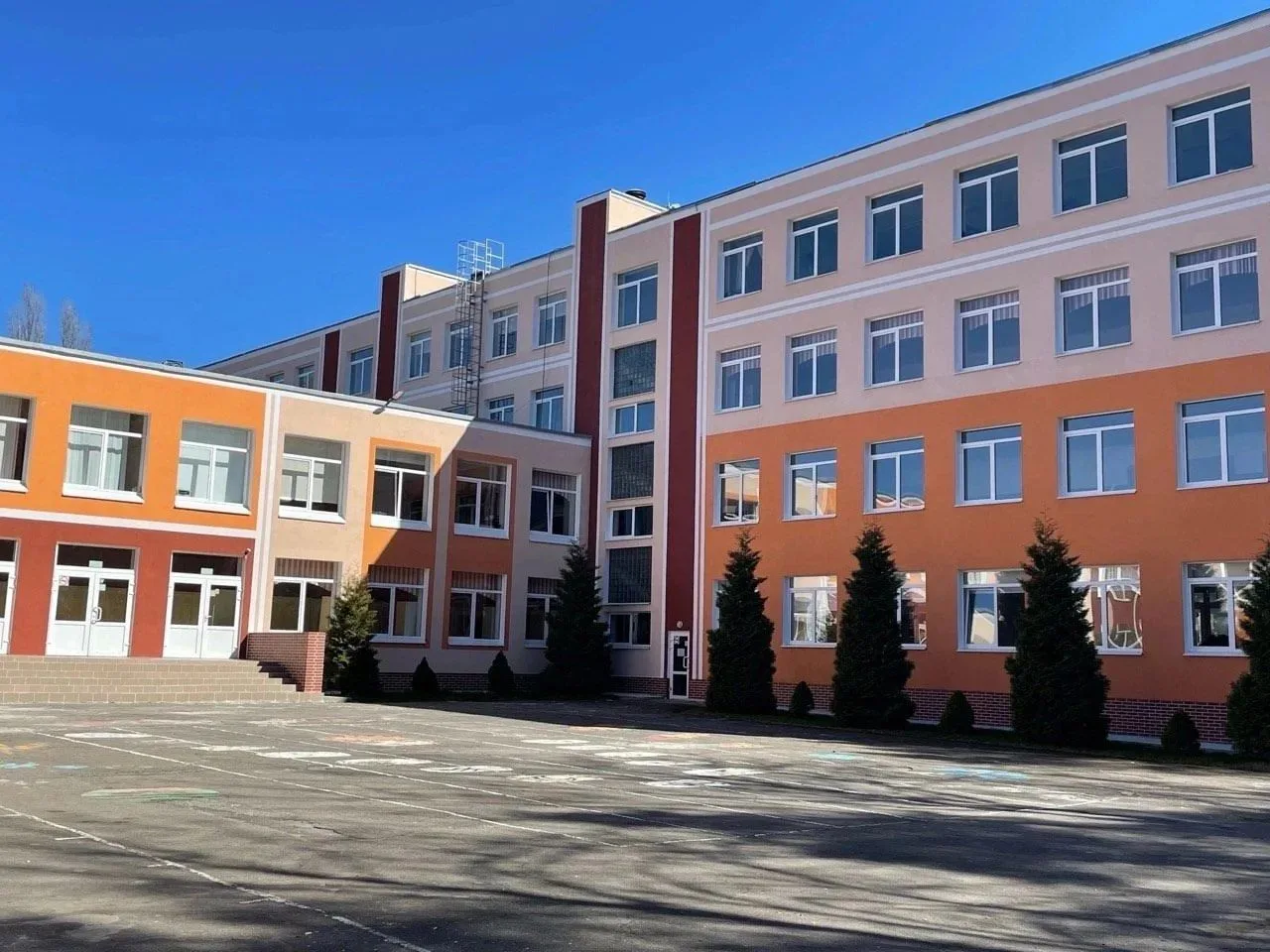 МБОУ "СОШ им. М.С. Любушкина МО "Янтарный городской округ"