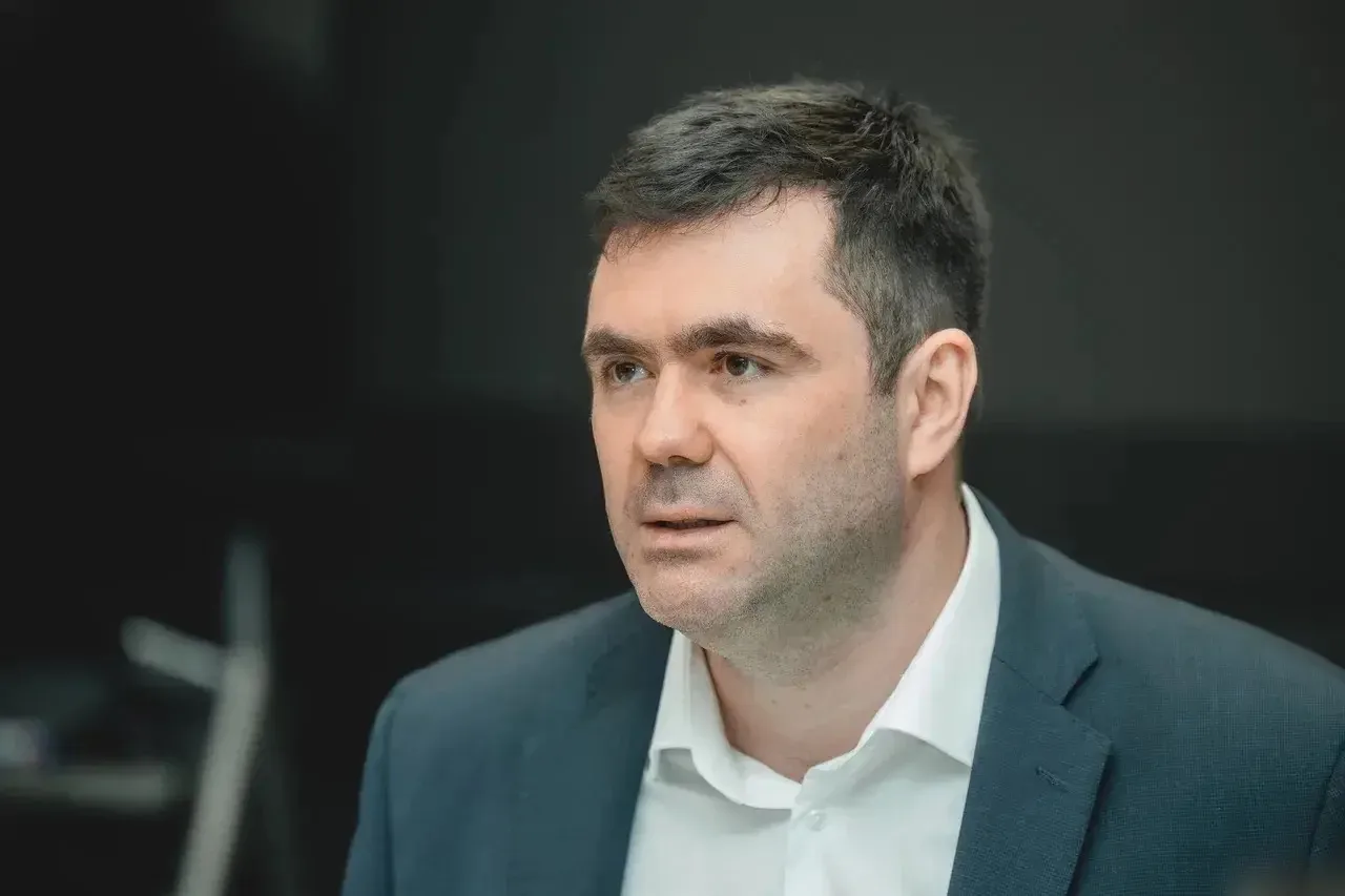 Сергей Курбатов — канал в мессенджере MAX