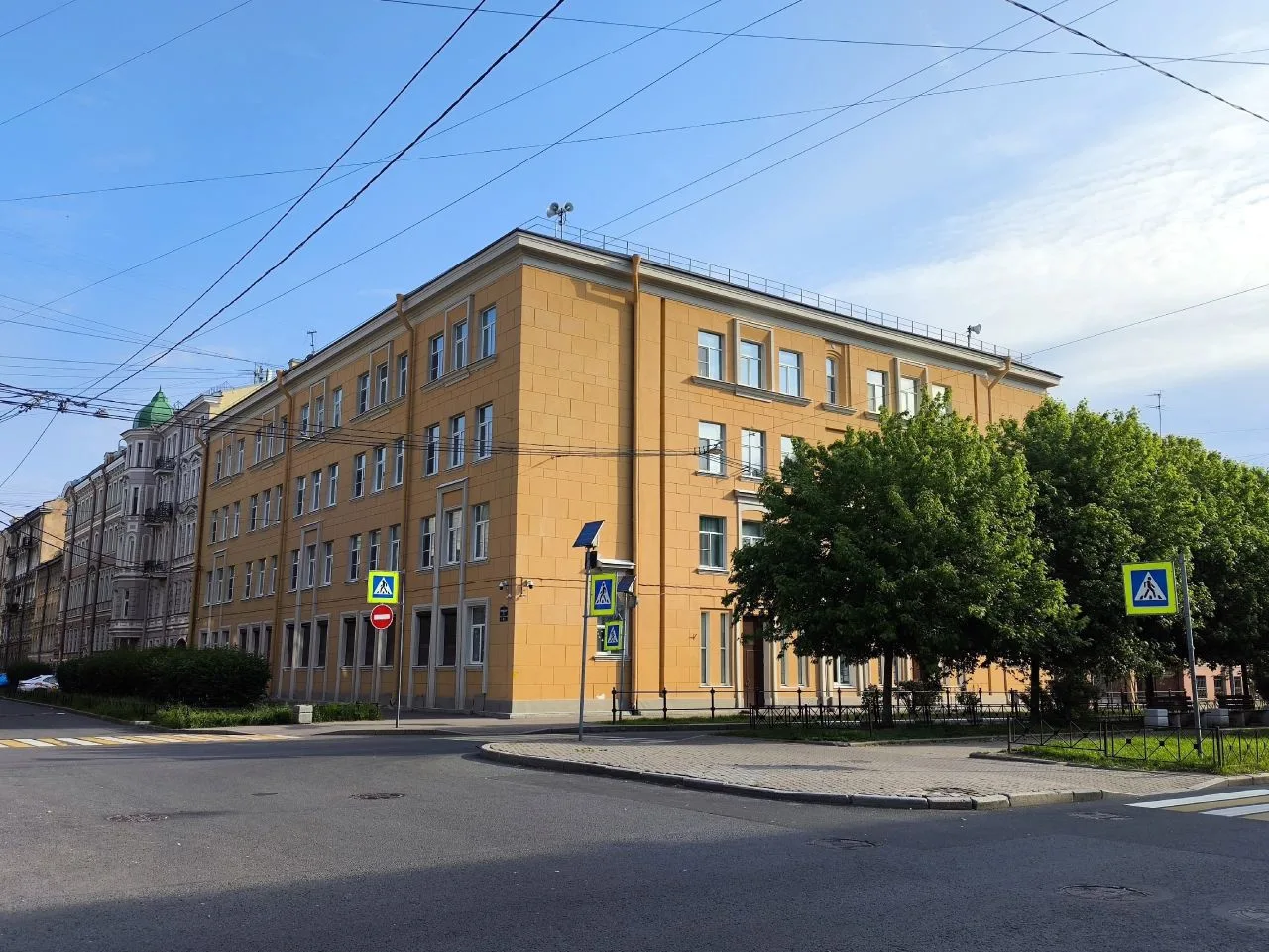 ГБОУ СОШ №306 с углубленным изучением английского языка