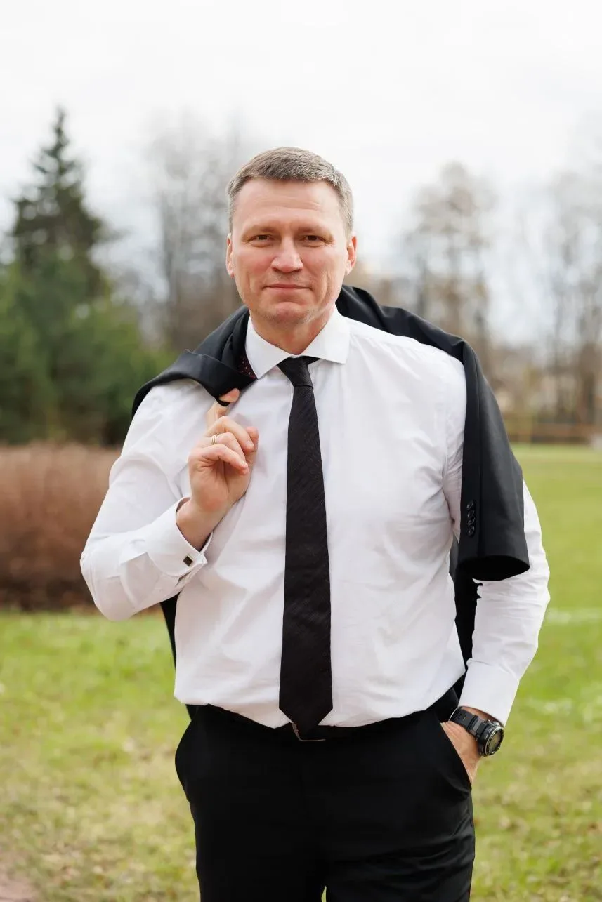 Александр Якушев