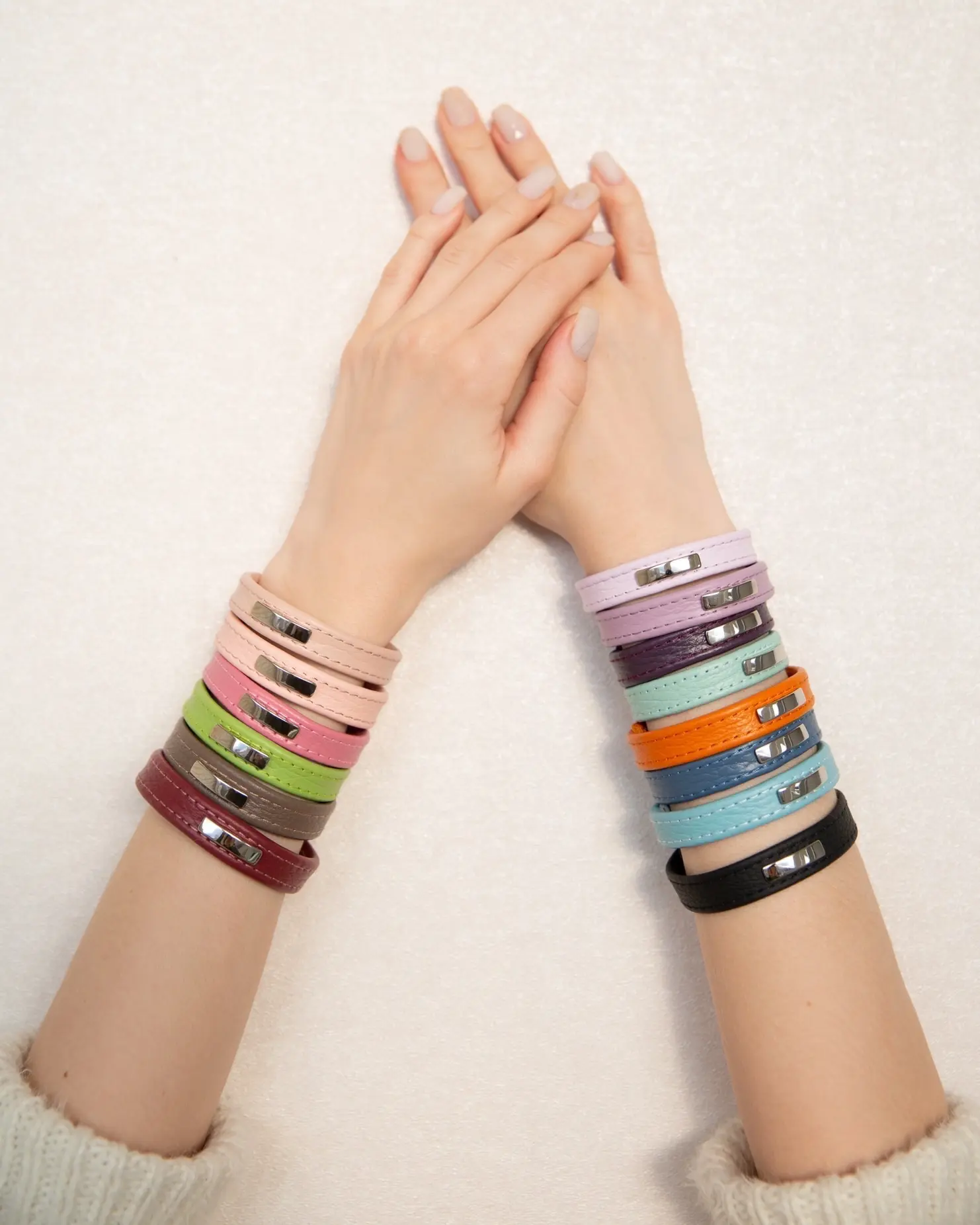 EZHEN® Кожаные браслеты