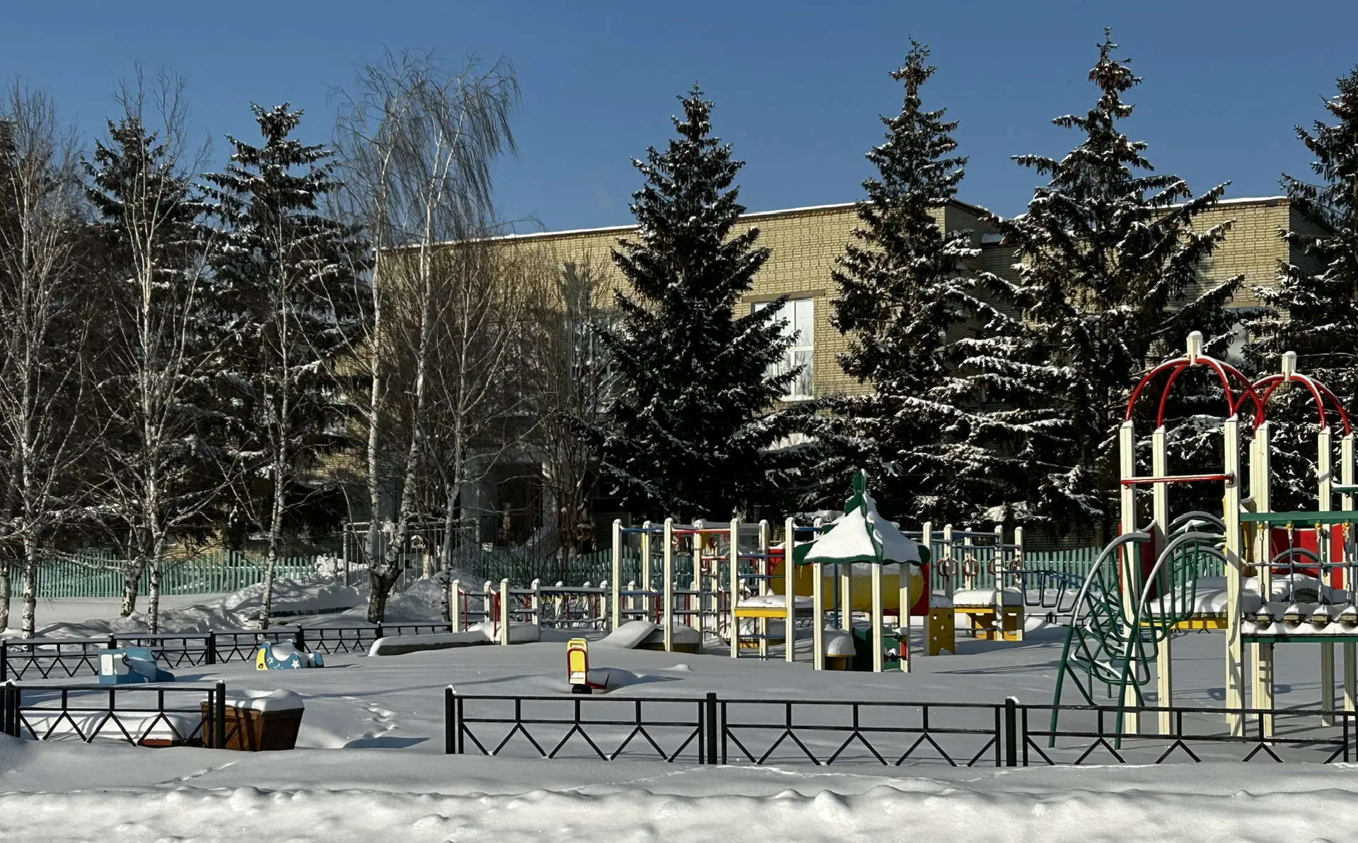 МБОУ СОШ с .Татарский Канадей Кузнецкий район