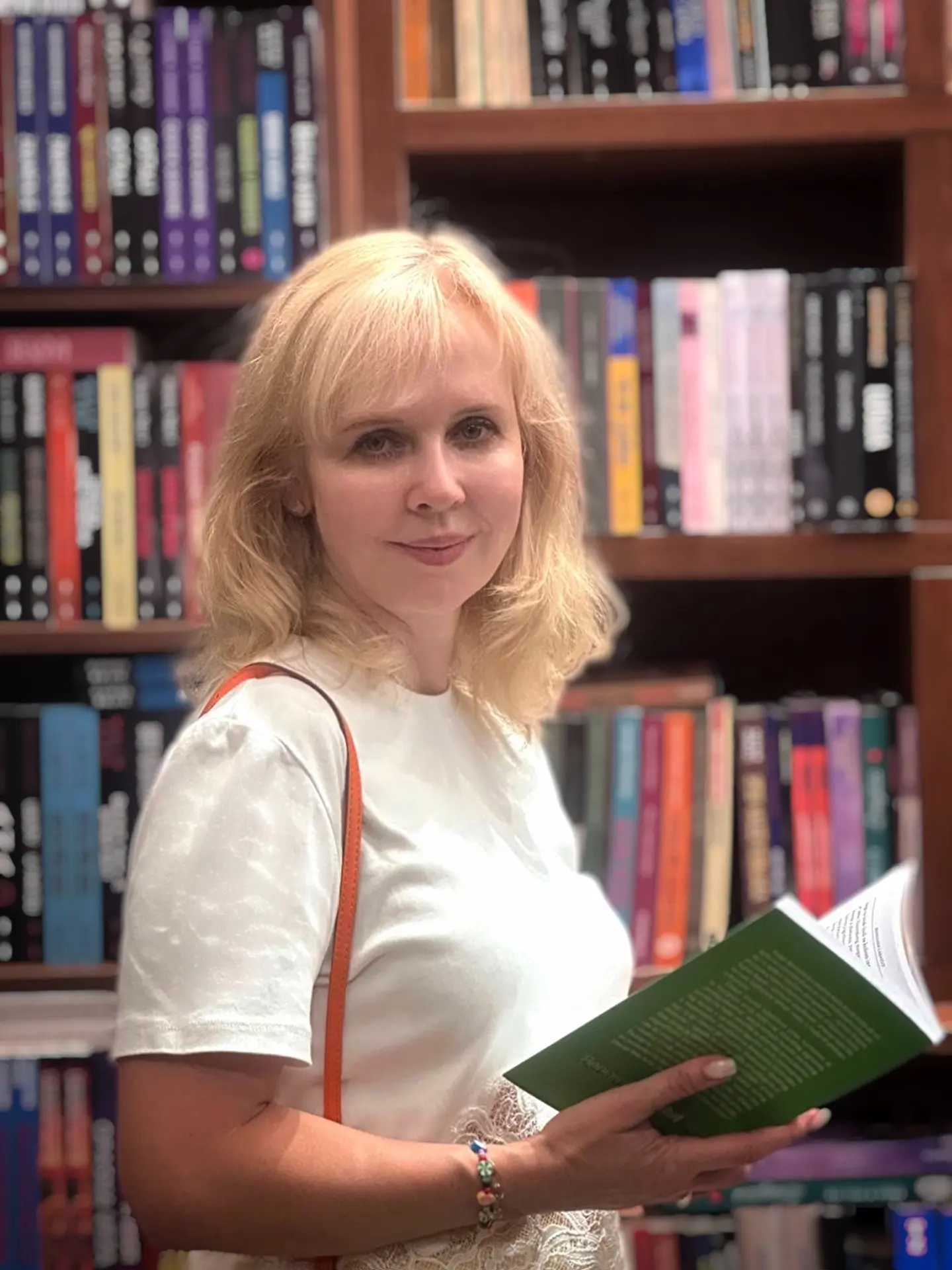 Испанский для DELE 📚 — канал в мессенджере MAX