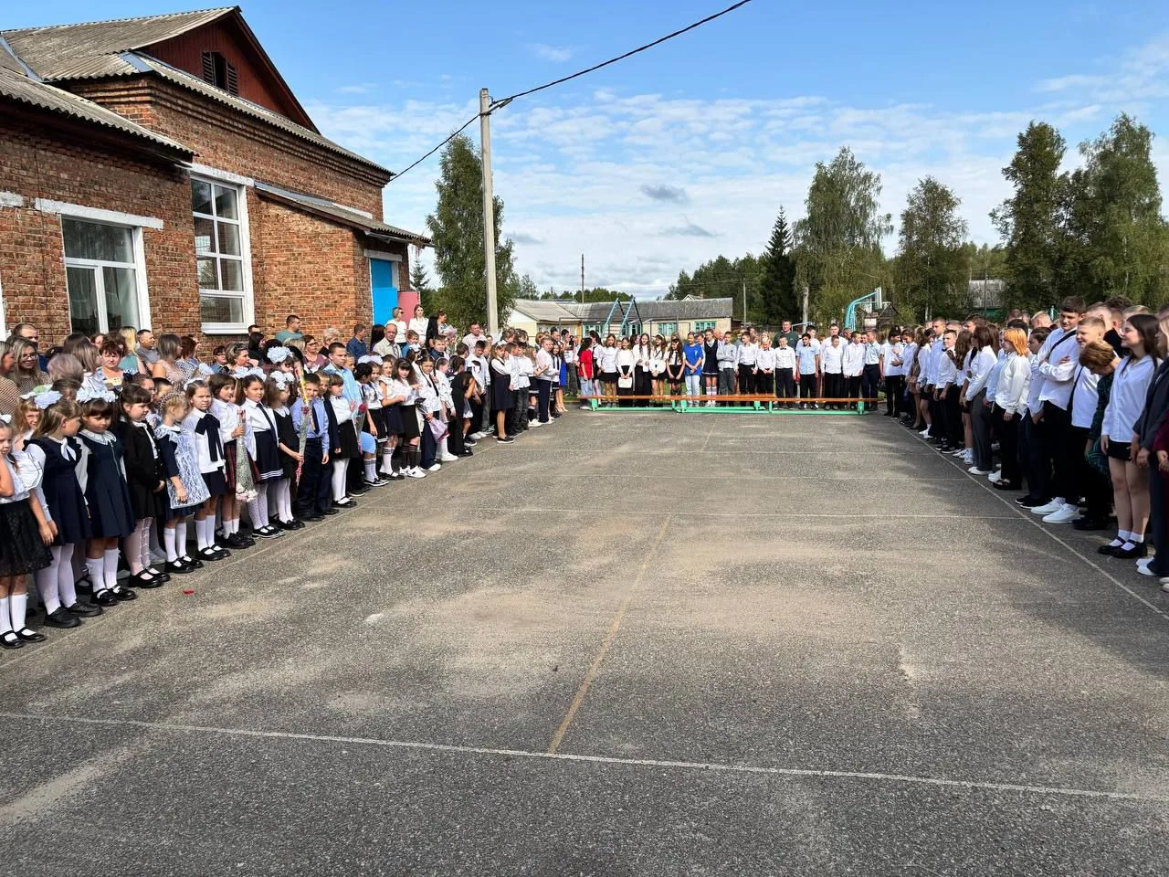 МБОУ "Кирилловская средняя школа" с дошкольными группами