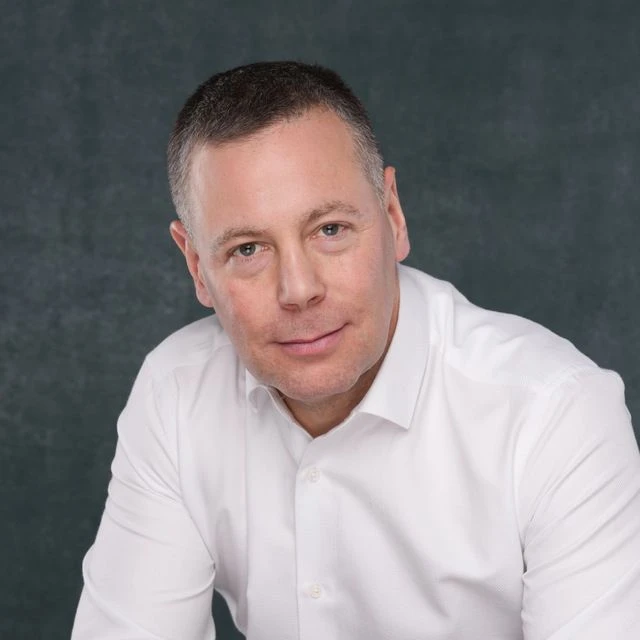 Михаил Евраев — канал в мессенджере MAX