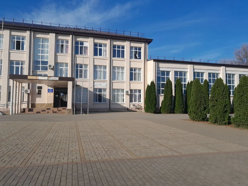 Старотитаровская школа 6