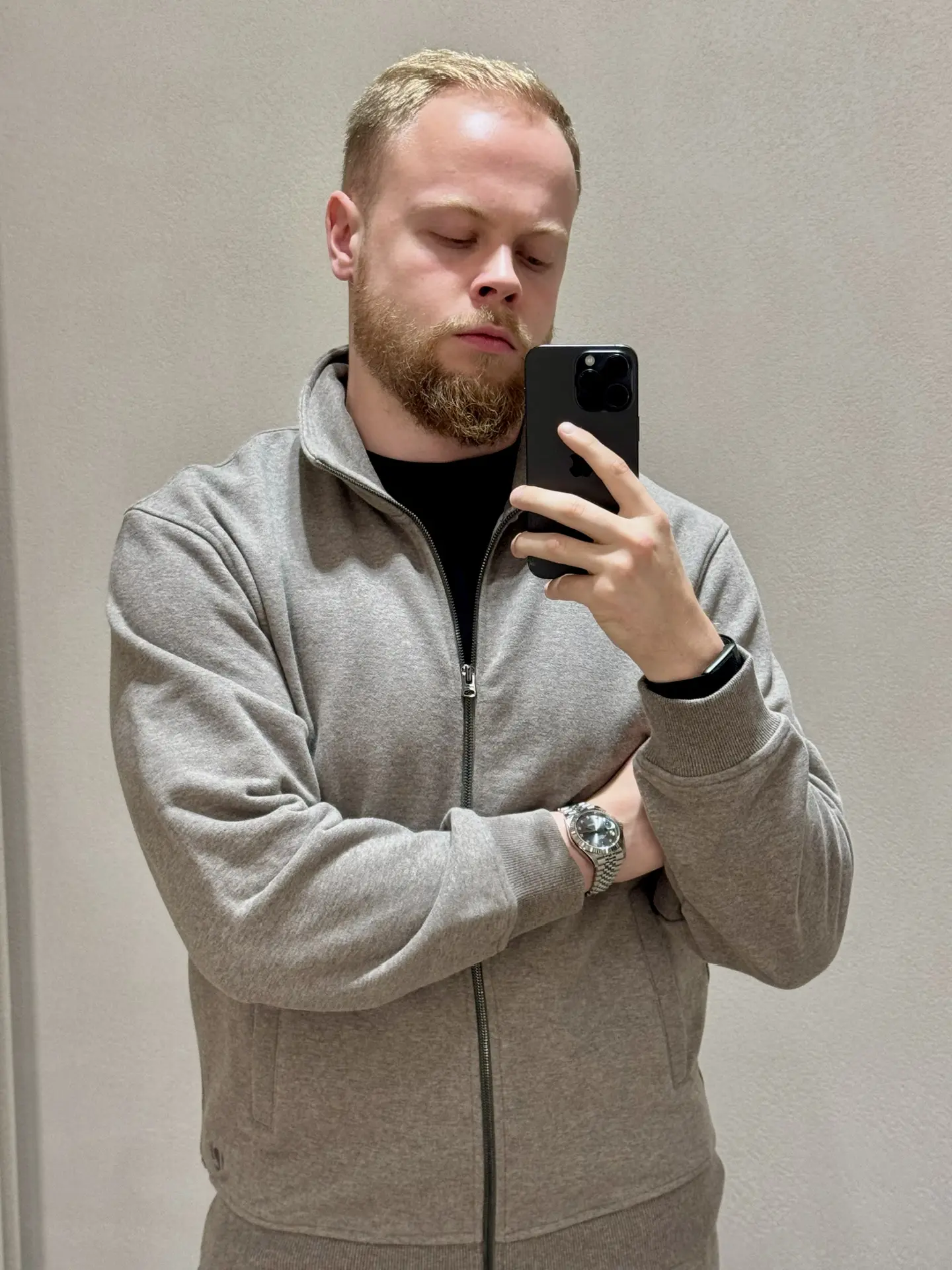Иван Сергеев Официальный