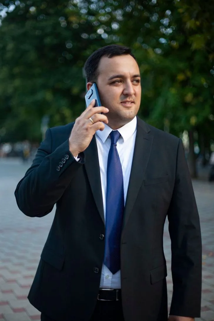 Адвокат на связи — канал в мессенджере MAX