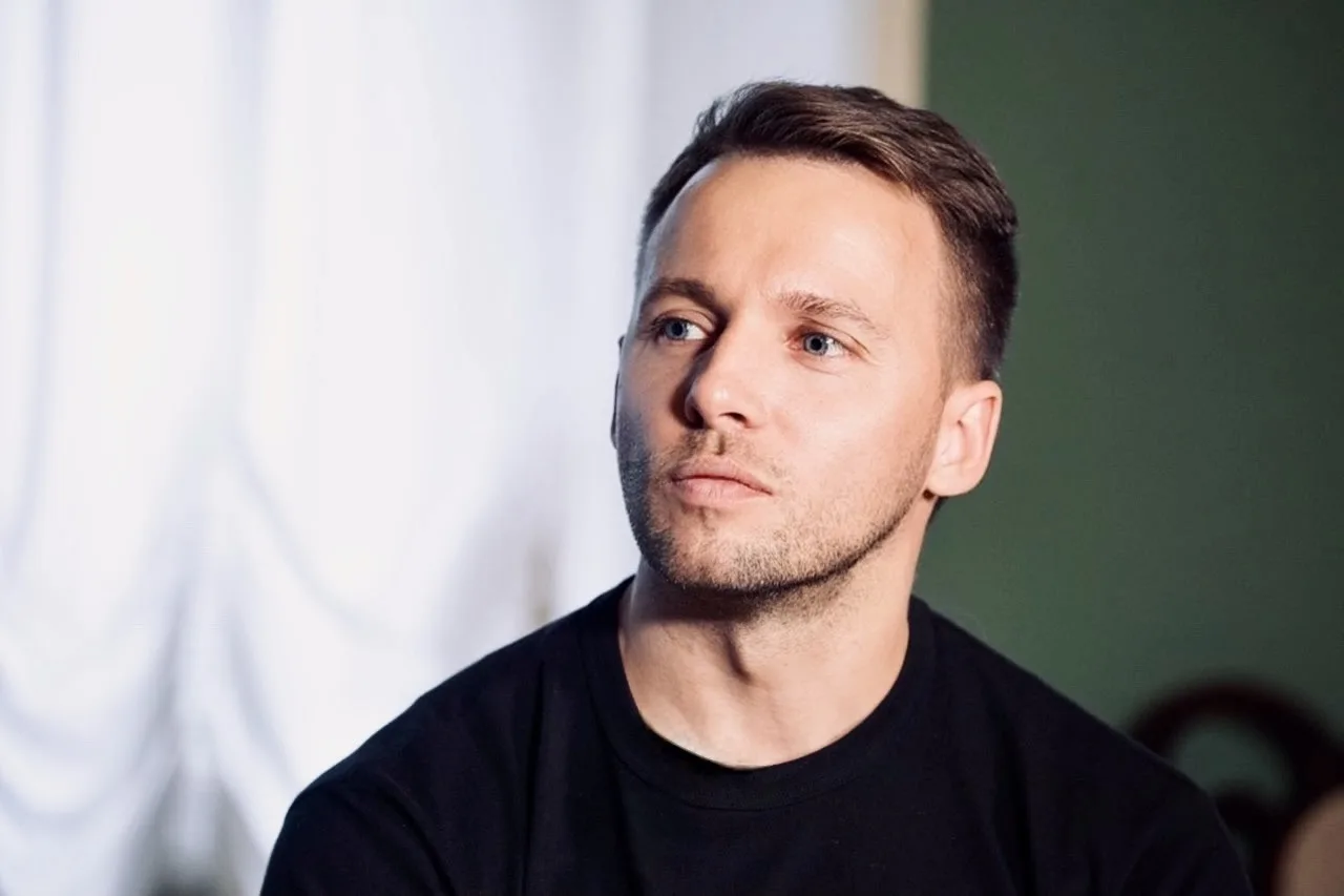 Кирилл Смирнов — канал в мессенджере MAX