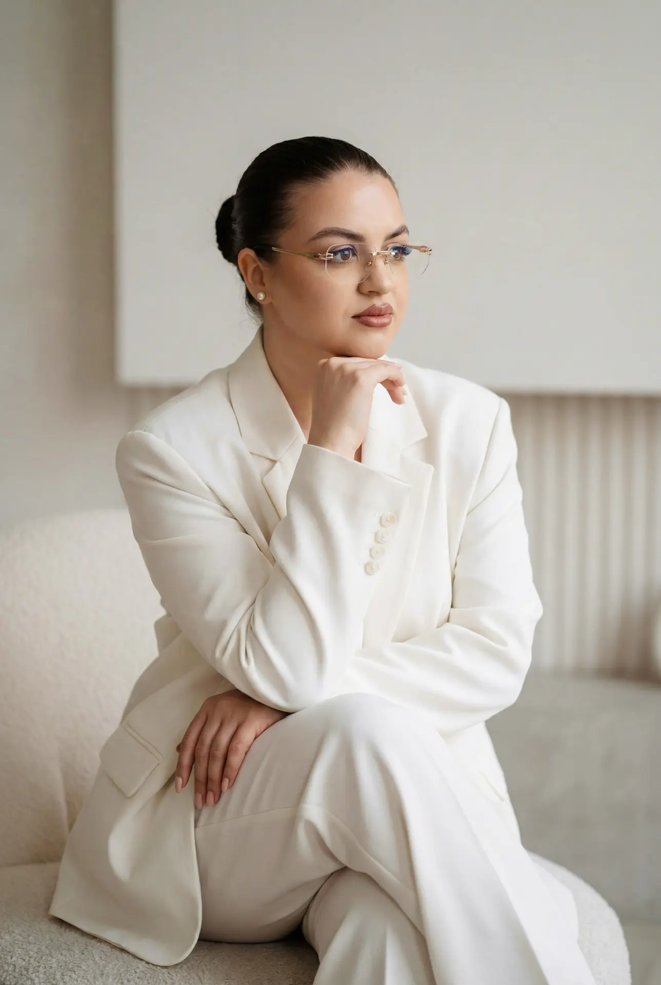 психолог печатает…