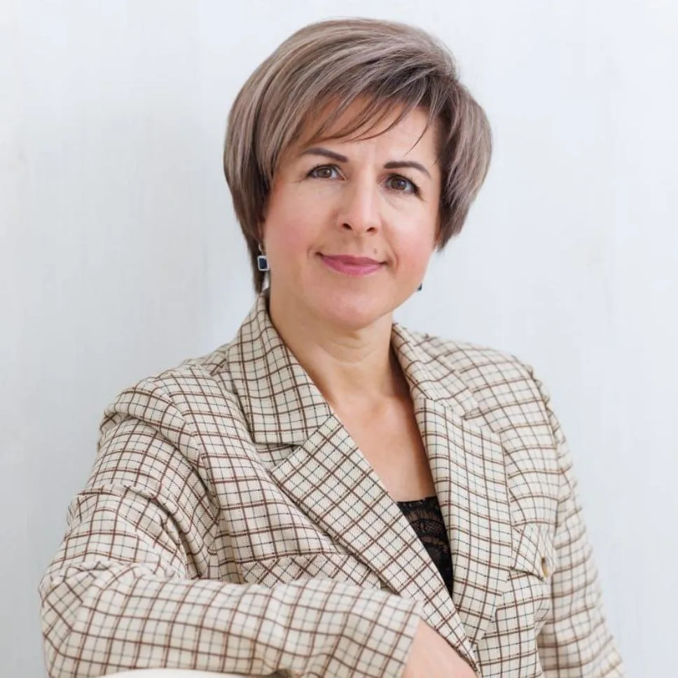 Ирина Попова — канал в мессенджере MAX