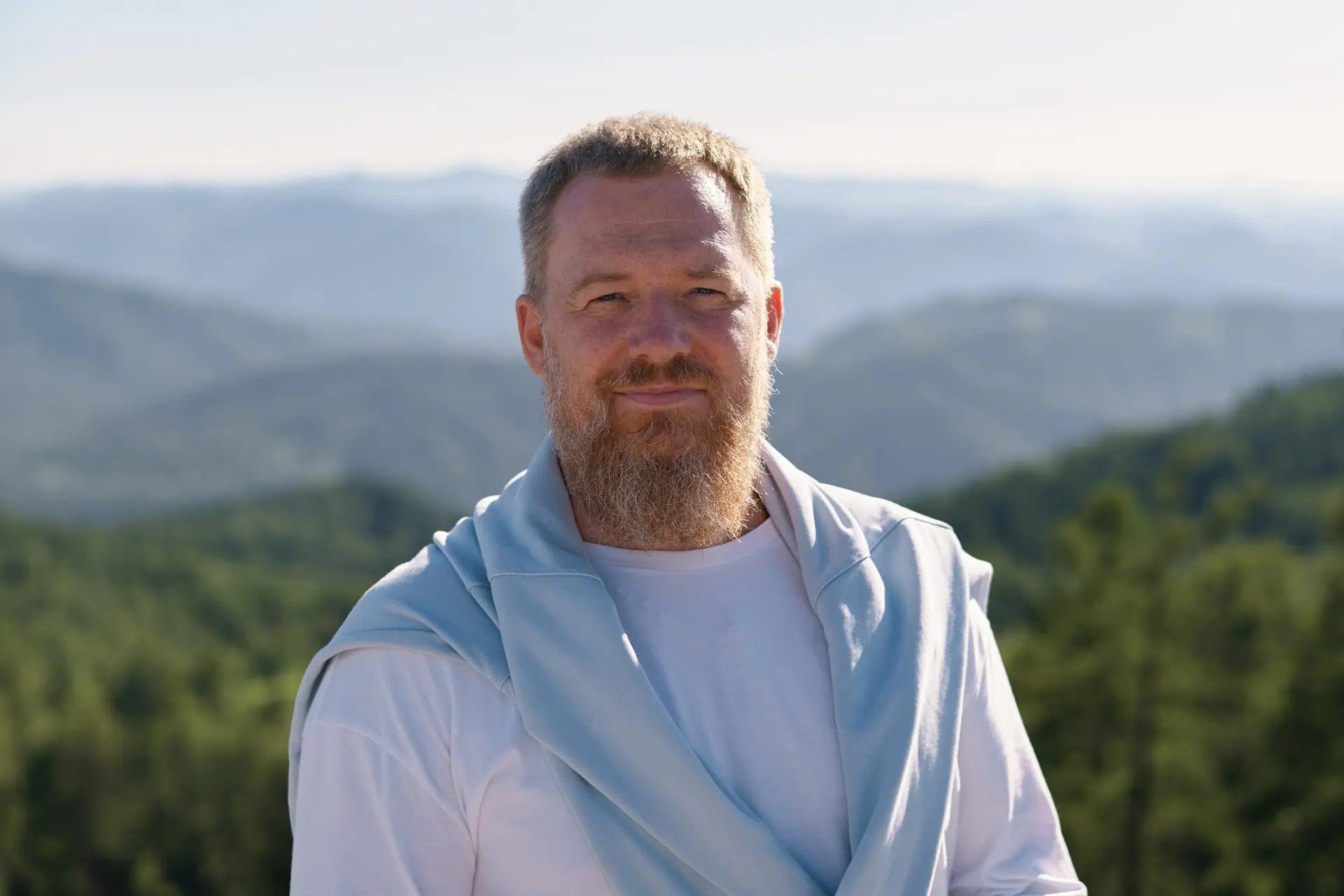 Виктор Азовский