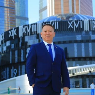 Валерий Николаев
