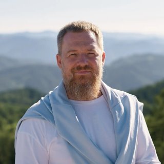 Виктор Азовский