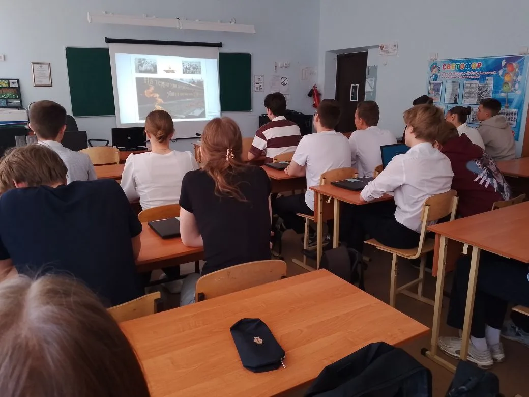 «Без срока давности»: учащиеся 11Б класса приняли участие в Дне единых действий в память о жертвах геноцида советского народа
