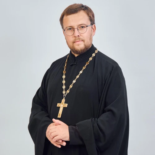 Священник Роман Колесников