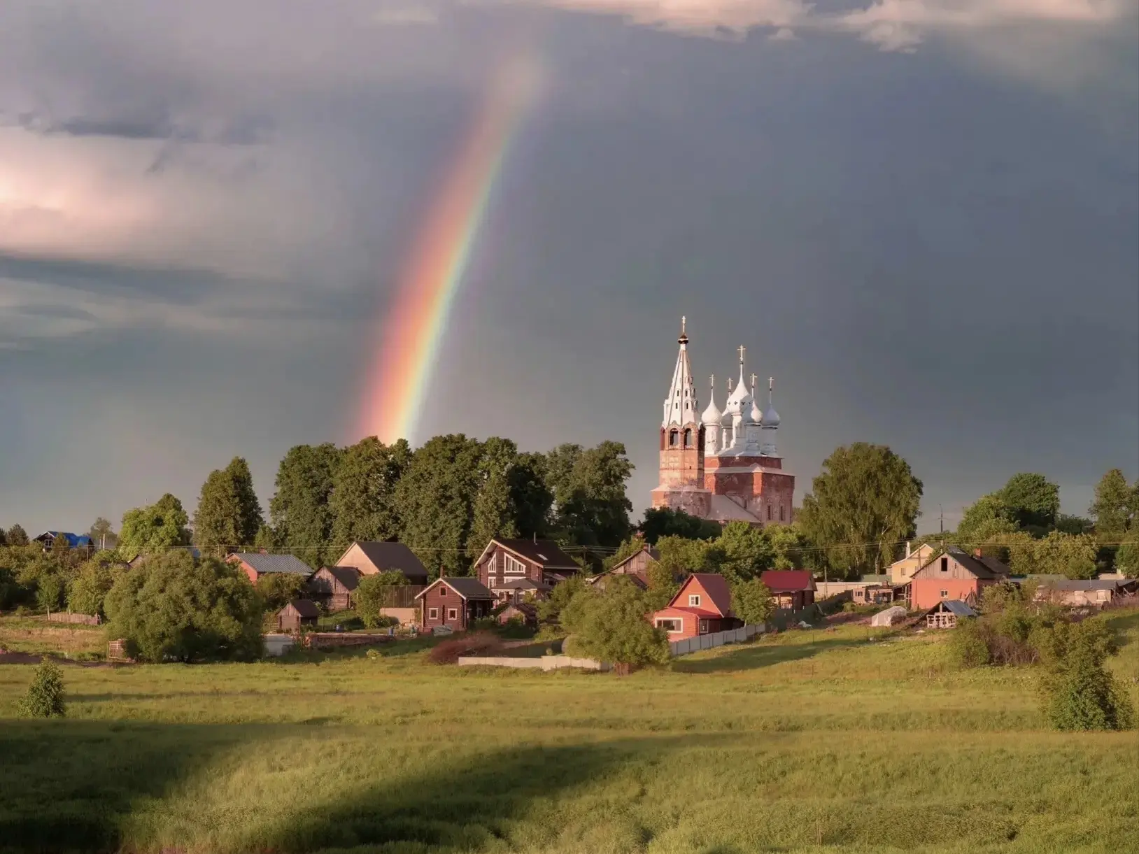 Поздравляем с Днем России!